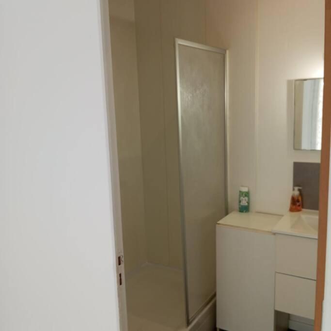 Studio De 14M2 Dans Une Maison Кань-сюр-Мер Экстерьер фото