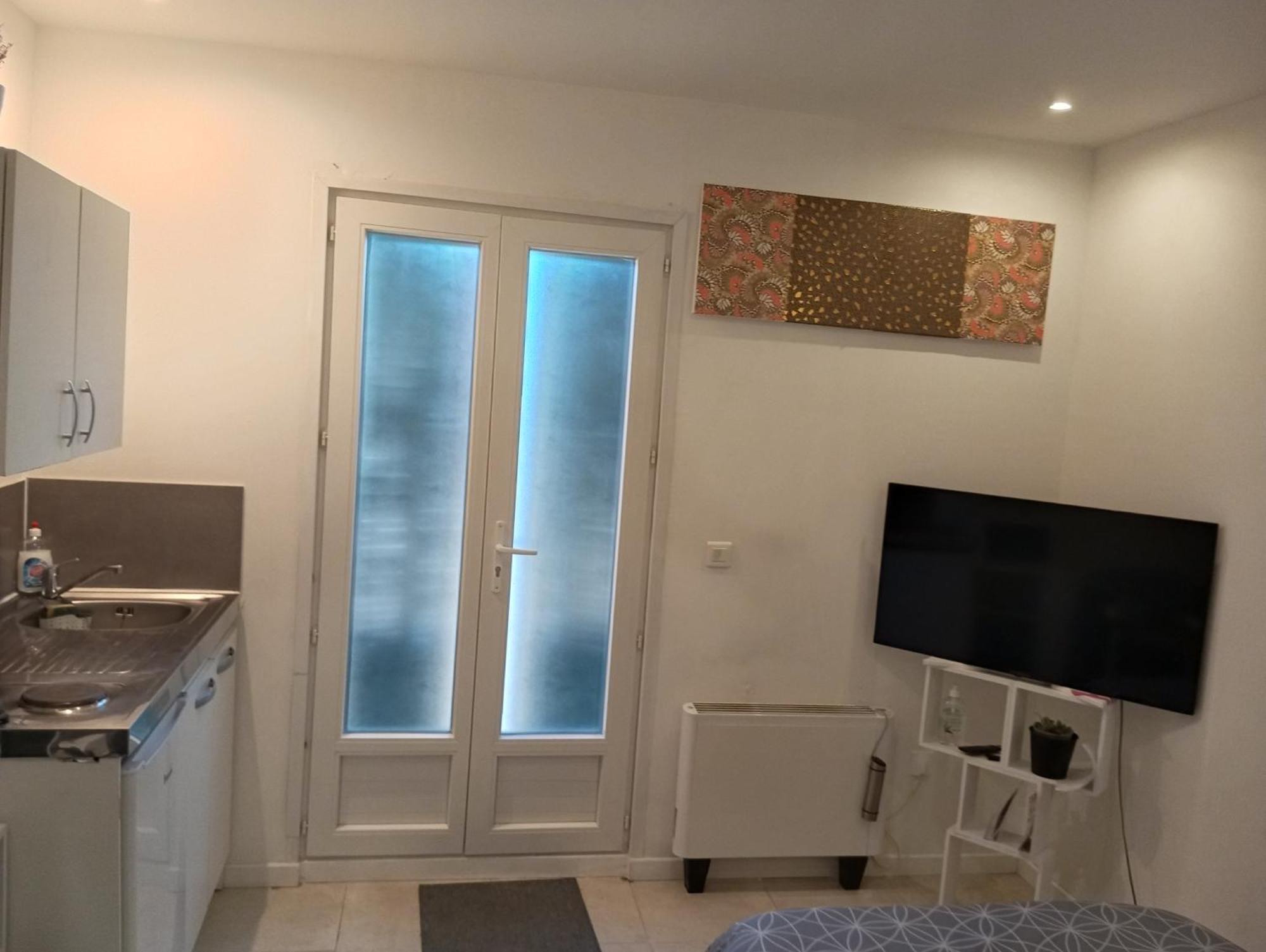 Studio De 14M2 Dans Une Maison Кань-сюр-Мер Экстерьер фото